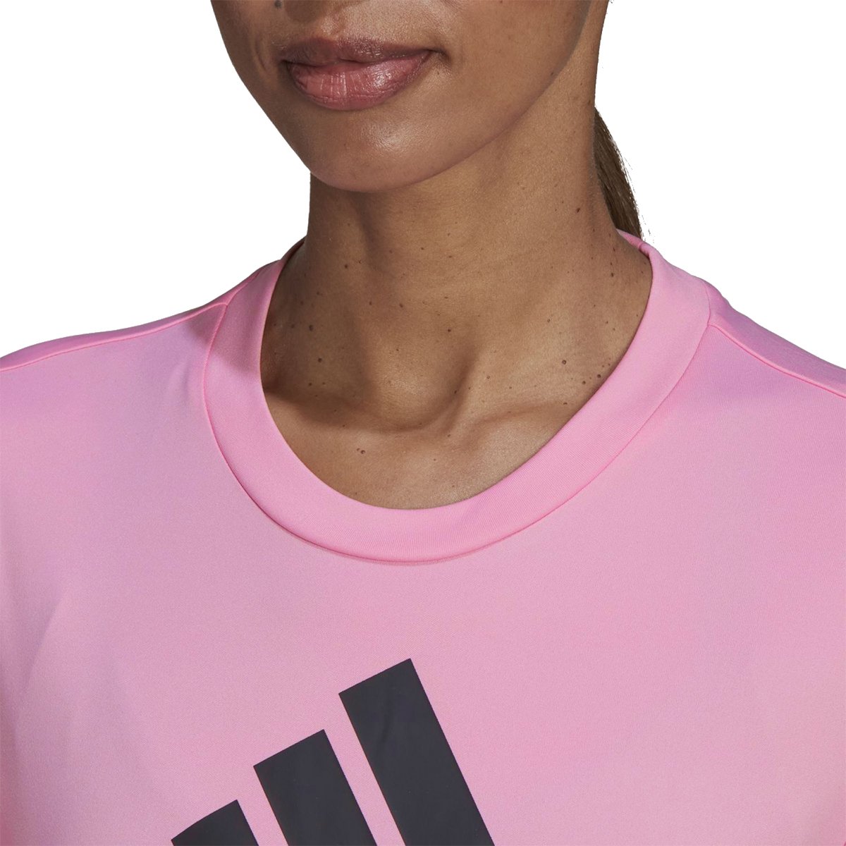 Camiseta Adidas Logo Designed 2 Move Feminina HE6726 - Ativa Esportes