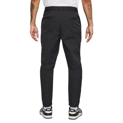 Calça Nike Club Woven Taper Masculino DX0623-010