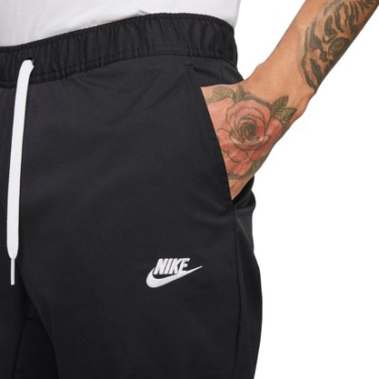 Calça Nike Club Woven Taper Masculino DX0623-010