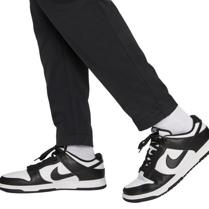 Calça Nike Club Woven Taper Masculino DX0623-010