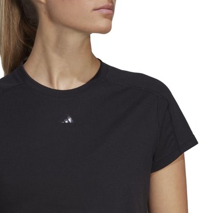 Camiseta Adidas Cropped Essentials 3B Feminina HR7789