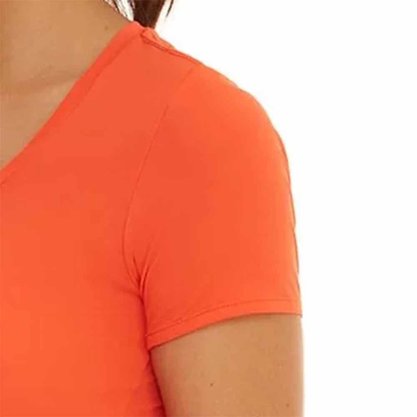 Camiseta Alto Giro Skin Fit Alongada Feminina 2311717-C5546