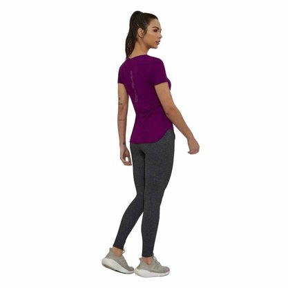 Camiseta Alto Giro Skin Fit Alongada Feminino 2311717-C5543