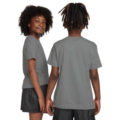 Camiseta Juvenil Nike M/C Sportswear Futura FZ5177-063