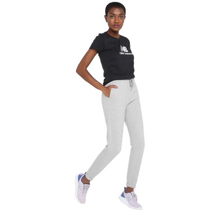 Camiseta New Balance Essentials Feminina WT31546B-BK