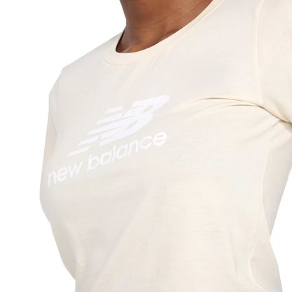 Camiseta New Balance Essentials Feminina WT31546B-TCM