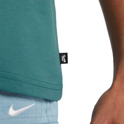 Camiseta Nike M/C Sb Logo Low Brand Masculina DC7817-379
