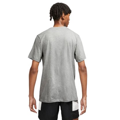 Camiseta Nike Sportswear Club Masculina AR4997-064