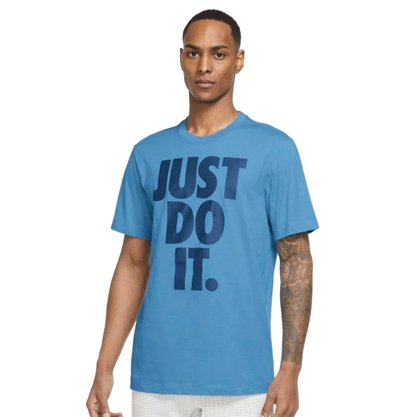 Camiseta Nike Sportswear Masculina DC5090-469