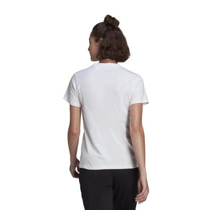 Camiseta Adidas Loungewear Essentials Logo Feminina GL0649