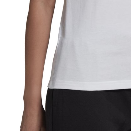 Camiseta Adidas Loungewear Essentials Logo Feminina GL0649