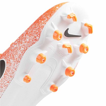 Chuteira para Campo Nike Vapor Academy Masculino AH7375-801
