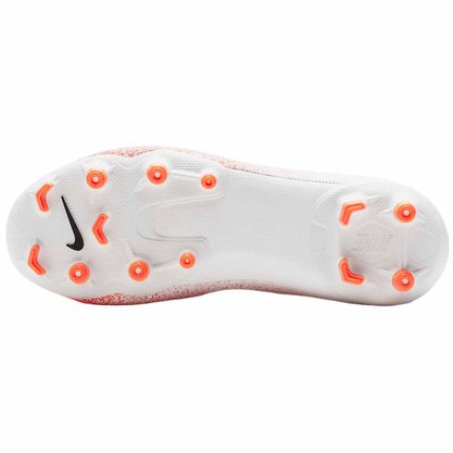 Chuteira para Campo Nike Vapor Academy Masculino AH7375-801