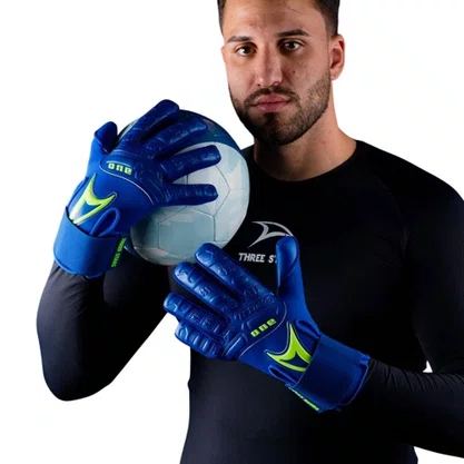 Luva Campo Three stars Goleiro One Unissex 32