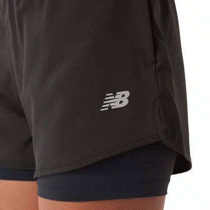 Shorts New Balance Sport Essentials 2 in 1 Fem WS41225B-BK