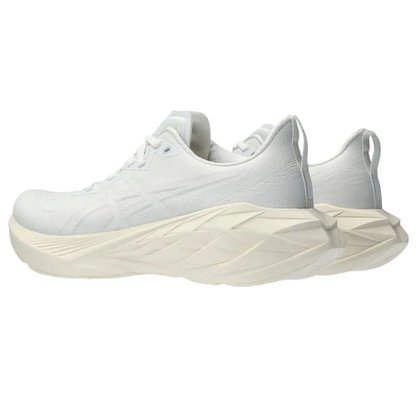 Tênis Asics Novablast 4 Masculino 1011B693-102