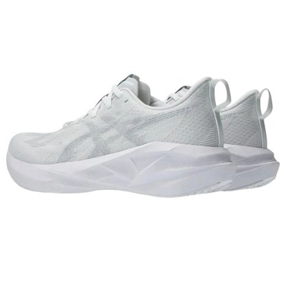 Tênis Asics Novablast 5 Feminino 1012B765-100