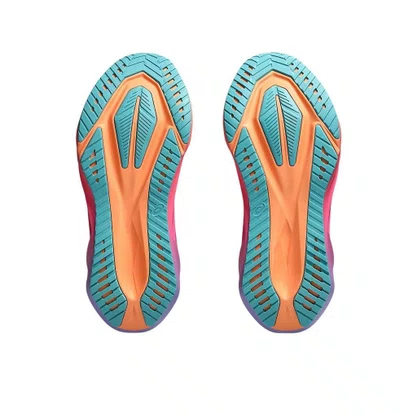 Tênis Asics Novablast 5 La Marathon Unissex 1013A213-800