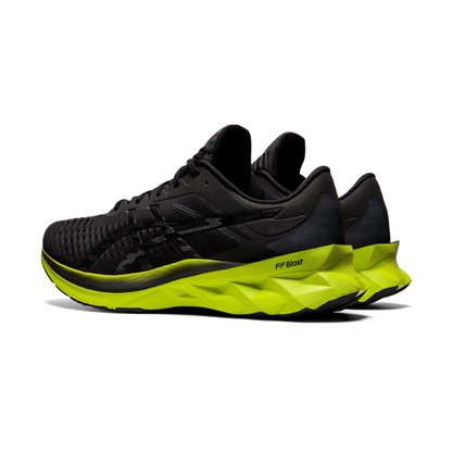 Tênis Asics Novablast Masculino 1011A681-003