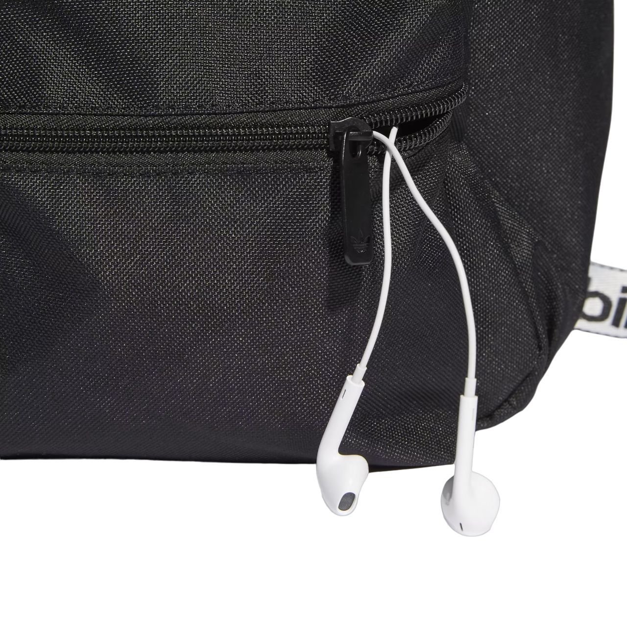 Mochila Adidas Pequena Adicolor Classic Unissex H37065