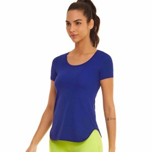 Camiseta Alto Giro Skin Fit Alongada Feminina 2311717-C5541